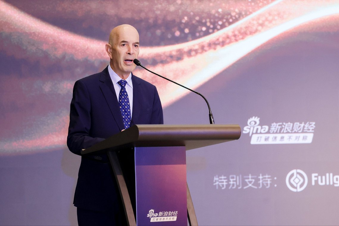 伊恩·戈尔丁：AI是双刃剑，要确保AI为人类服务，而不是让人类成为AI的仆人